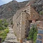 Monolithos فندق 3*