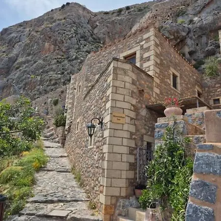 Monolithos מלון 3*