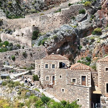 Monolithos מלון 3*