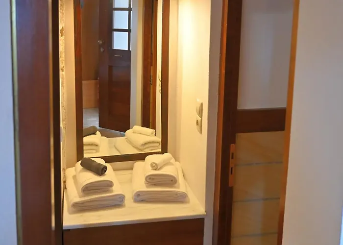 Monolithos 3* מונמבאסיה