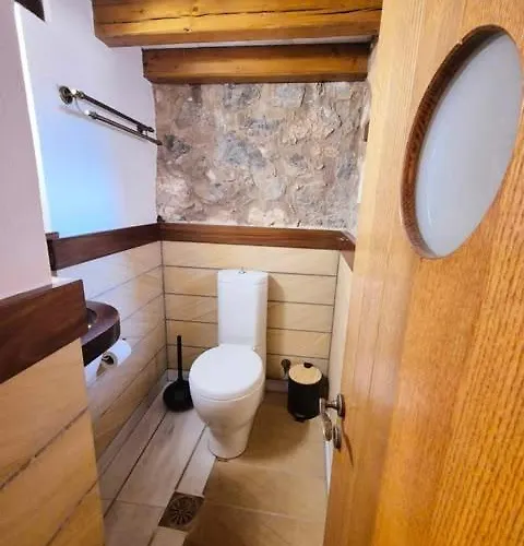 Monolithos Монемвазия