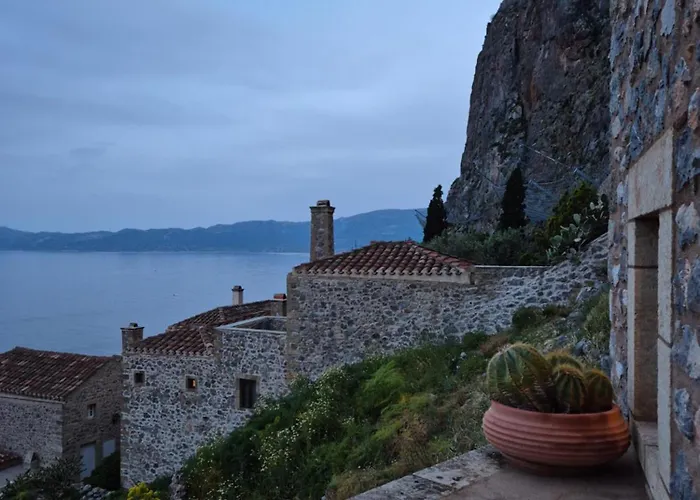 Monolithos 3* Монемвазия